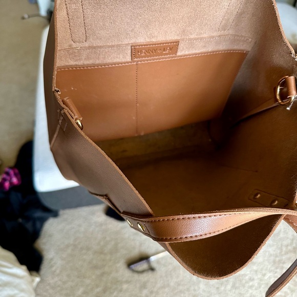 HENNY+LEV  / VEGAN LEATHER TOTE / COGNAC - Picture 8 of 8
